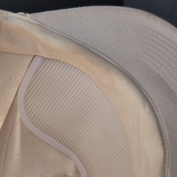 VGT, Mohr's Florida Cream Colored Snapback Hat. - Picture 9 of 13